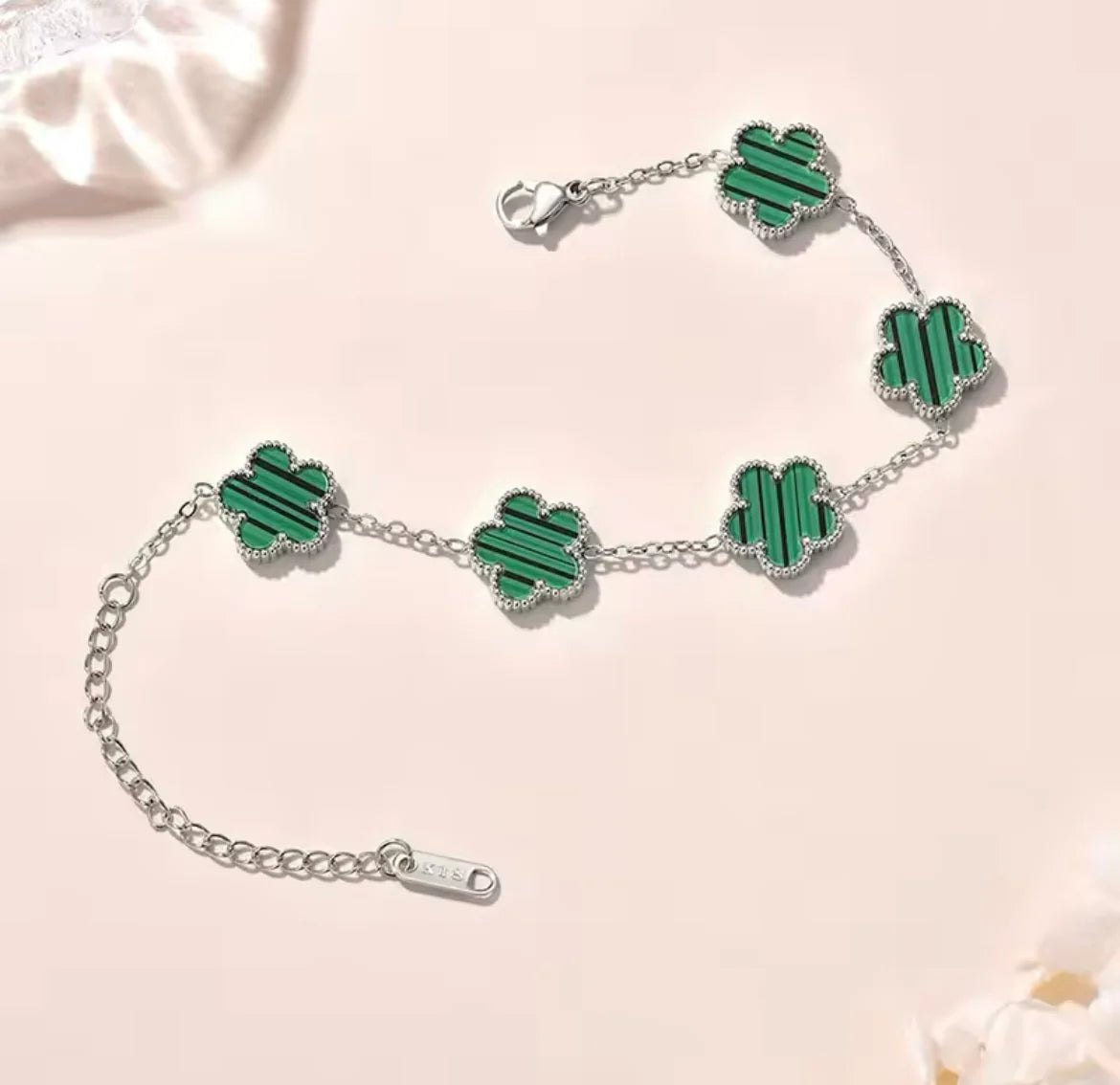Pulsera Trebol Van Cleef con Baño de Oro🍀+Caja de Regalo