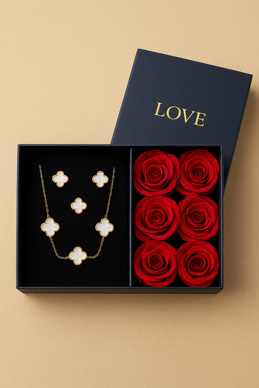 Set de Van Cleef con rosas