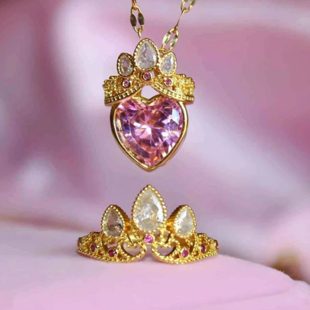 Combo Rapunzel: Collar + Anillo + Empaque de princesa.