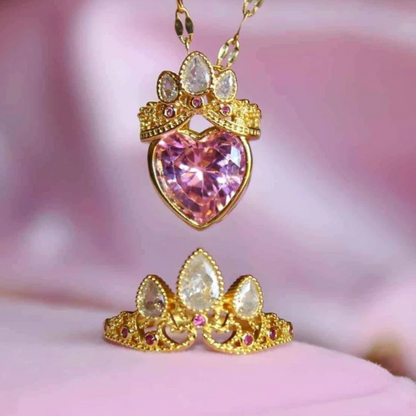 Combo Rapunzel: Collar + Anillo + Empaque de princesa.