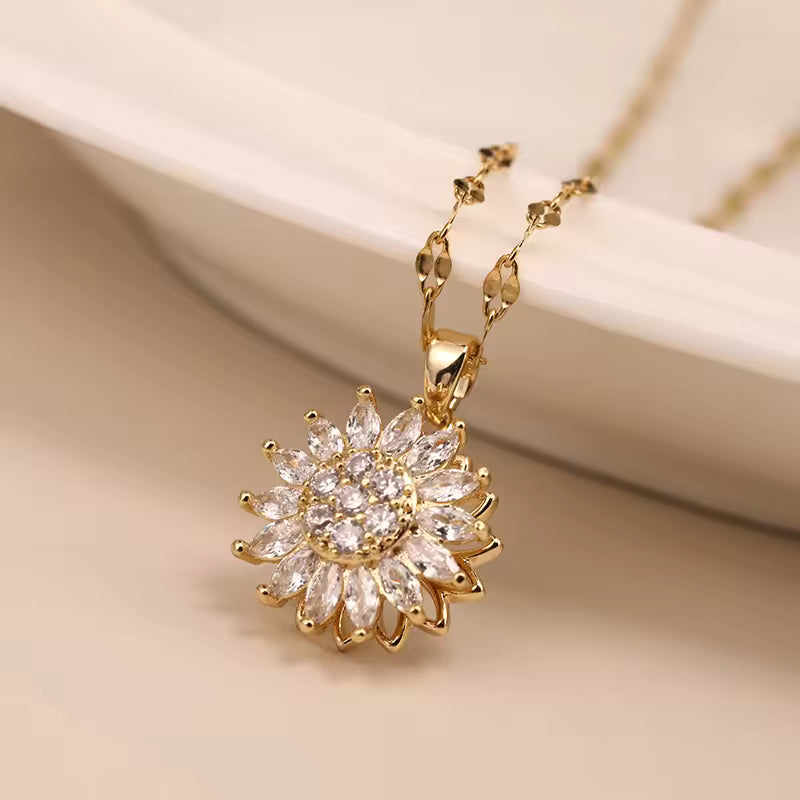 🌻 Collar de Girasol giratorio | Baño de Oro y Caja de Corazón Premium